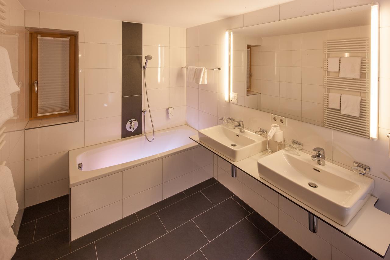 Hotel Kanisfluh Мелау Екстериор снимка